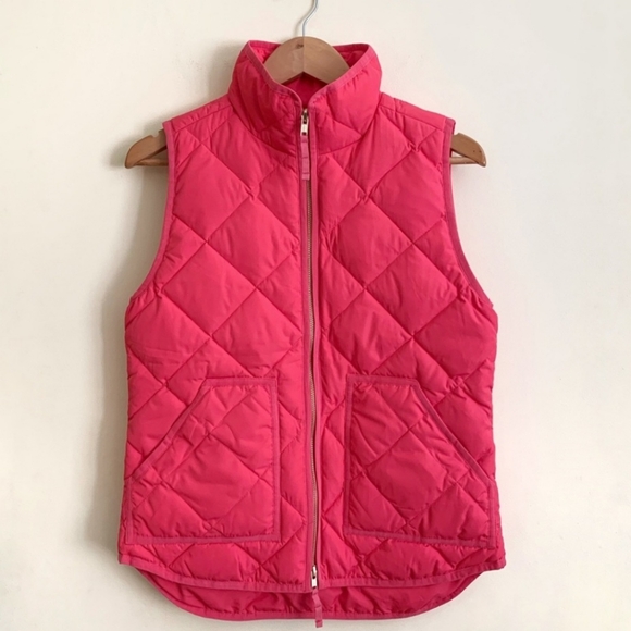 🆕️ J Crew Pink Quilted Vest. NWT - Picture 2 of 8